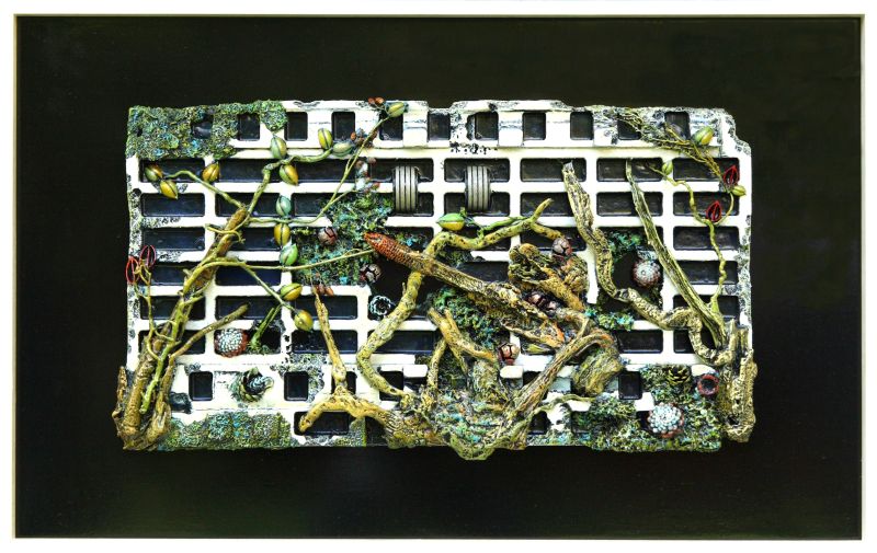 Natura e artificio, polimaterico con materiali naturali e industriali riciclati 129x82Natura e artificio, polimaterico con materiali naturali e industriali riciclati 129x82